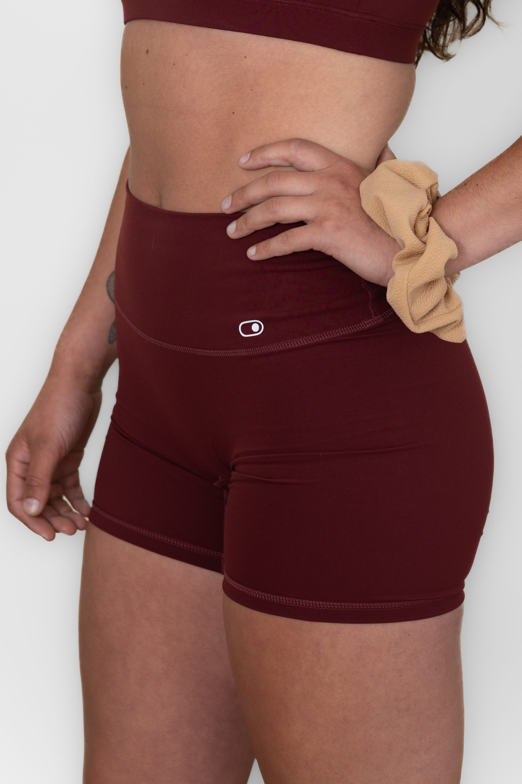 SHORT BIKER RED WINE